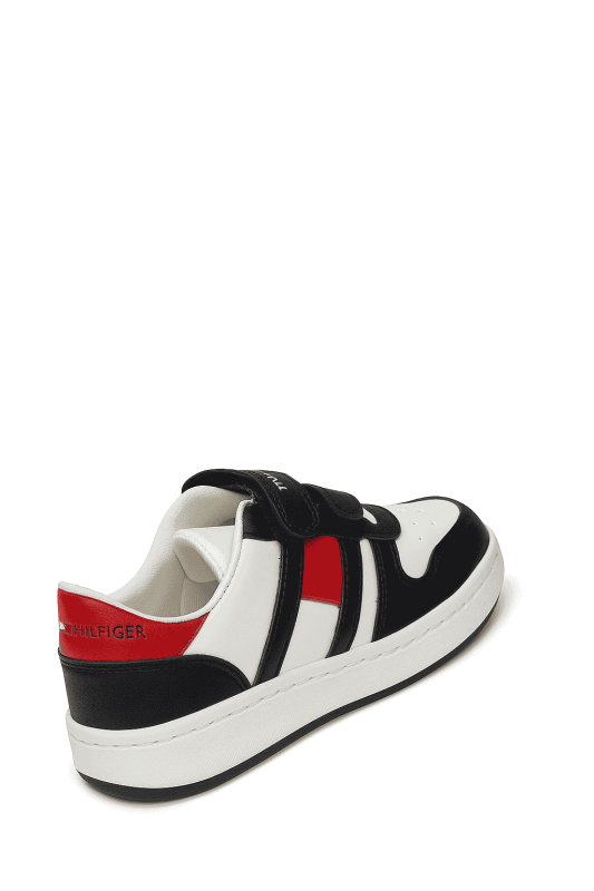 شوزات اطفالي ولادي